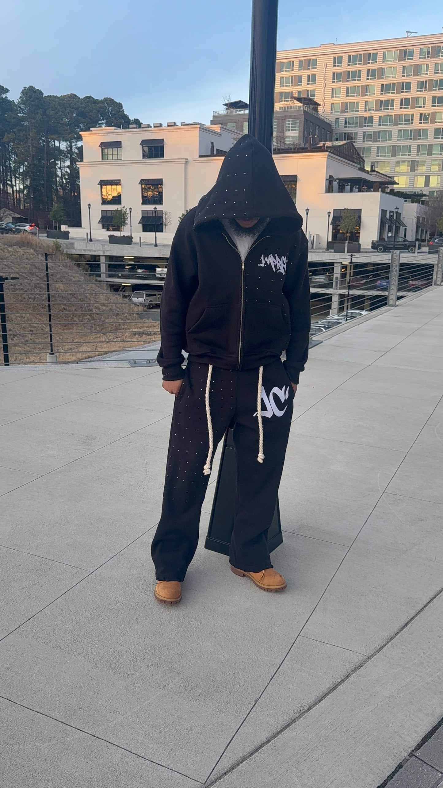 IMPRFCT STAR SWEATSUIT